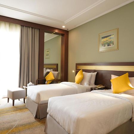 Hotel Golden Tulip Bahrain Manama Exterior foto