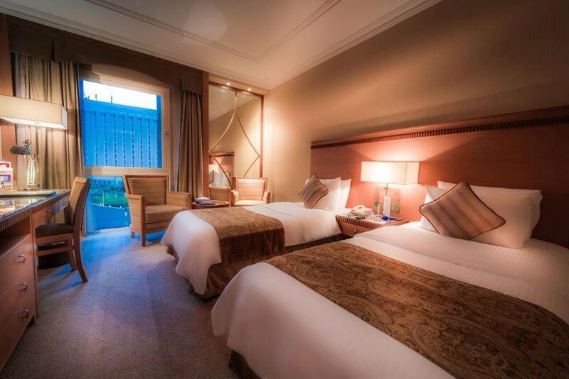 Hotel Golden Tulip Bahrain Manama Exterior foto