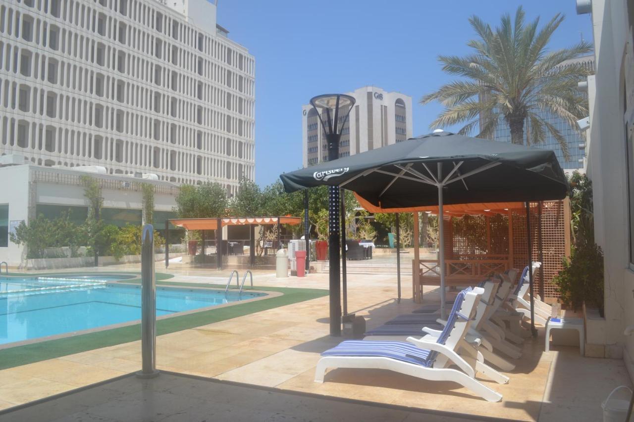 Hotel Golden Tulip Bahrain Manama Exterior foto
